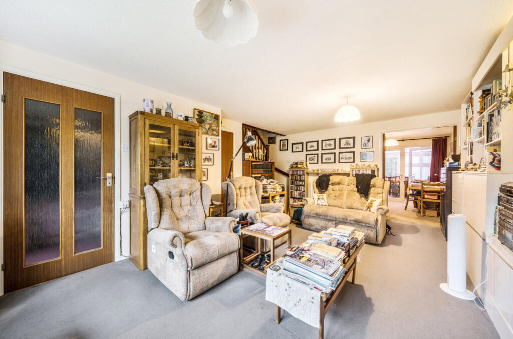 1363141-7-68e00de...