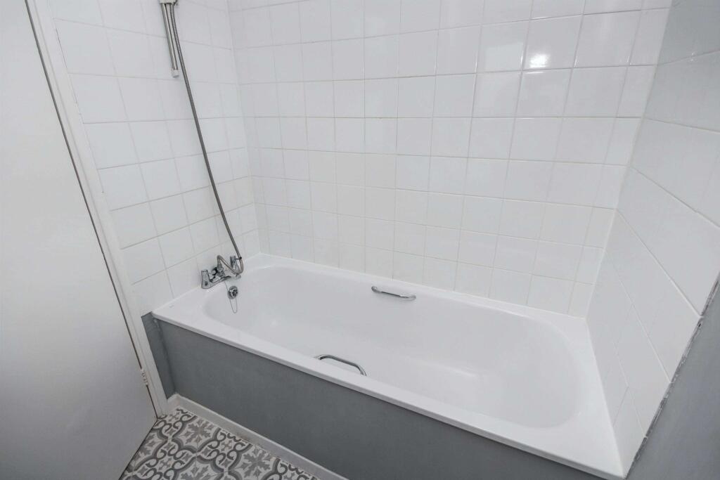 20 Garner Court, Huntingdon, Cambridgeshire, PE29 1GE