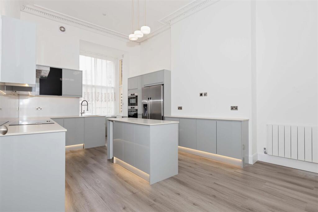 Adelaide Crescent_18.jpg