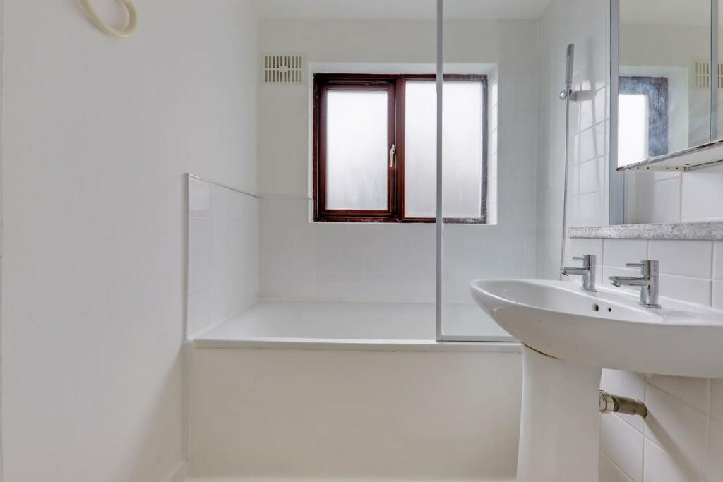 13-e0c8JHPropWpen - 38 Jasmine Gardens - 37-medium