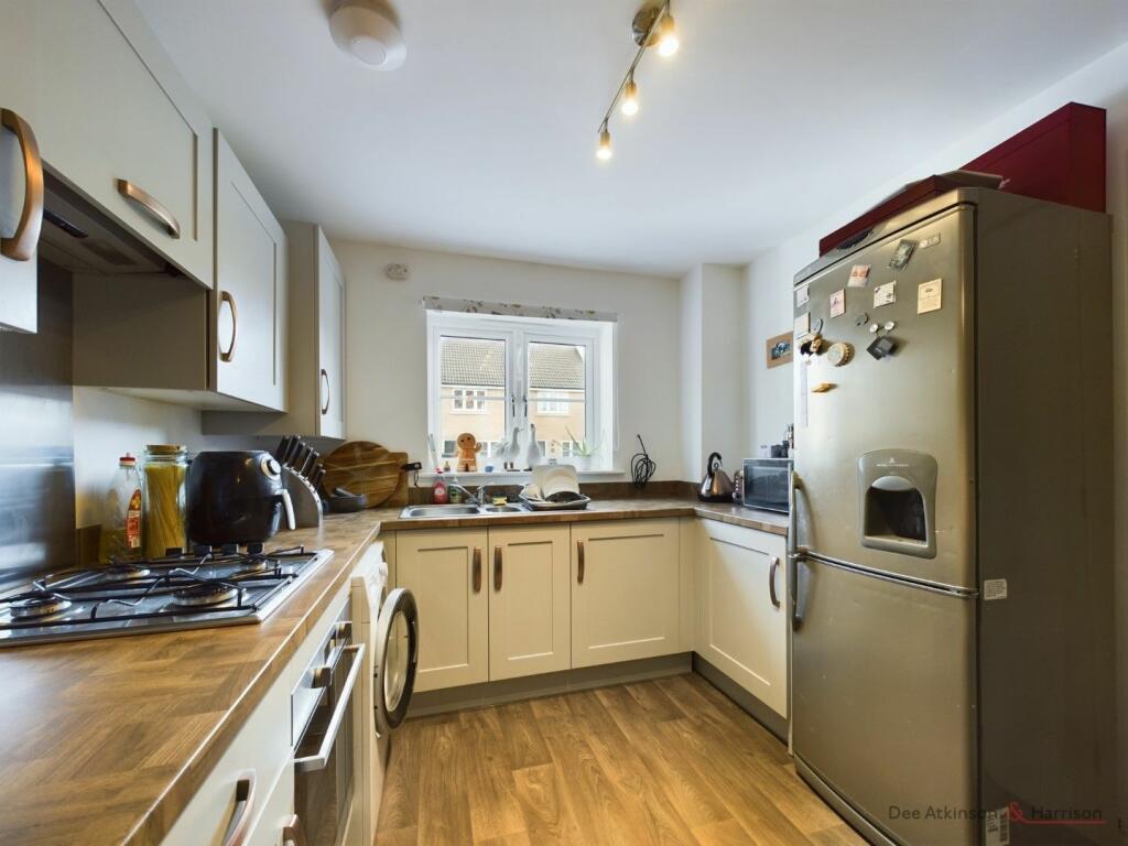 Kitchen/Dining Area