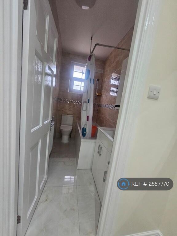 Upstairs Bathroom