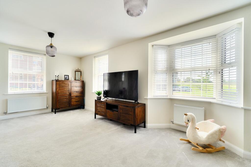 1315614-16-6862ac54a83a4-1