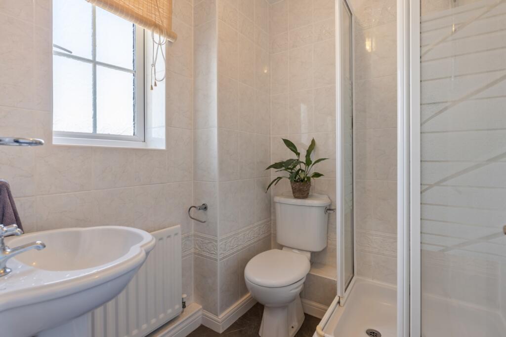 A21 - 12 Grampian Close, Paignton - 250522