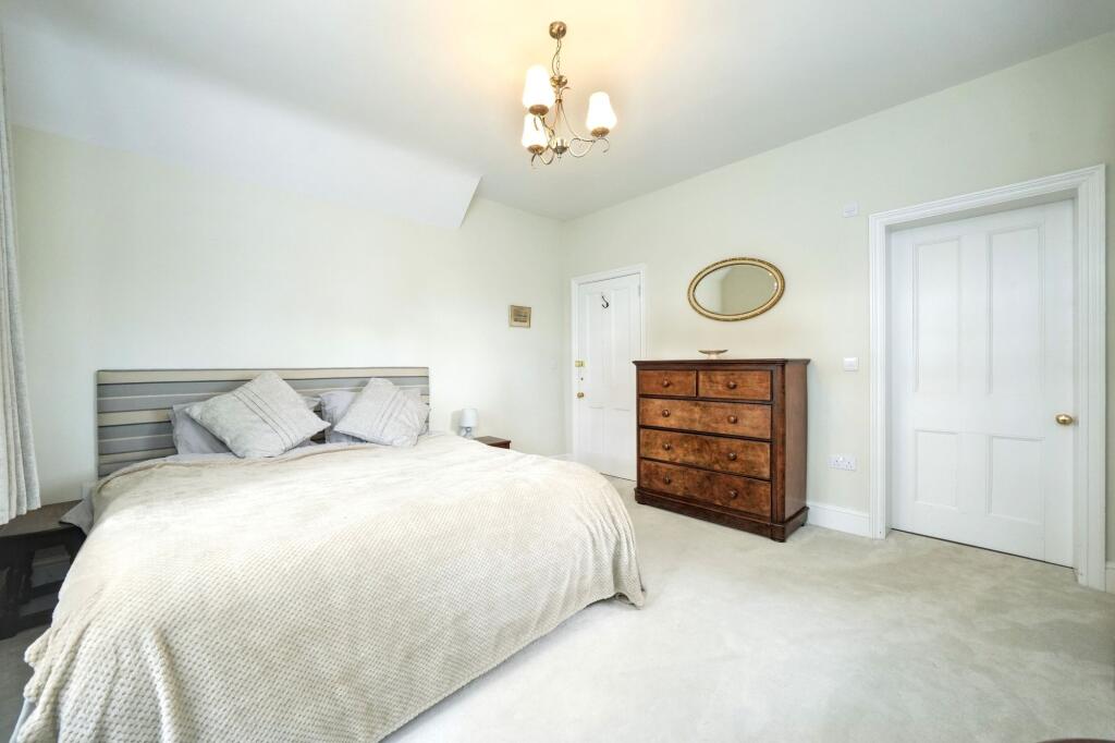 Main Bedroom