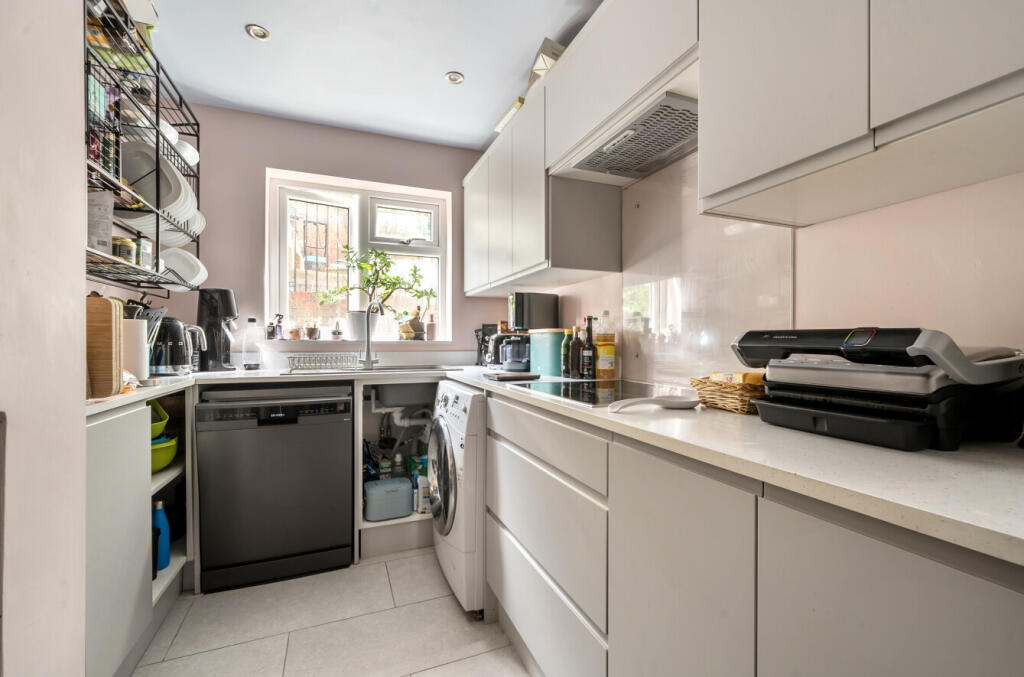 1336397-5-689dec3...