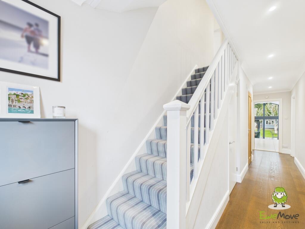 EweMove Estate Agents Basingstoke - Kings Road 