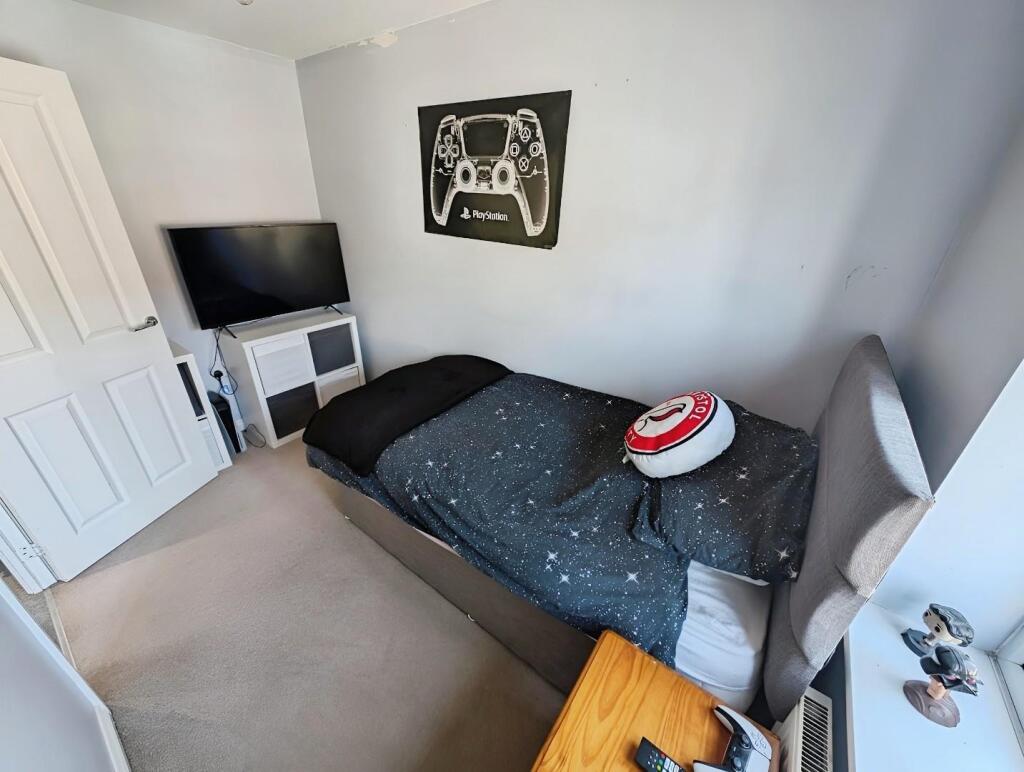 1878dd9c-BED 203A.jpg