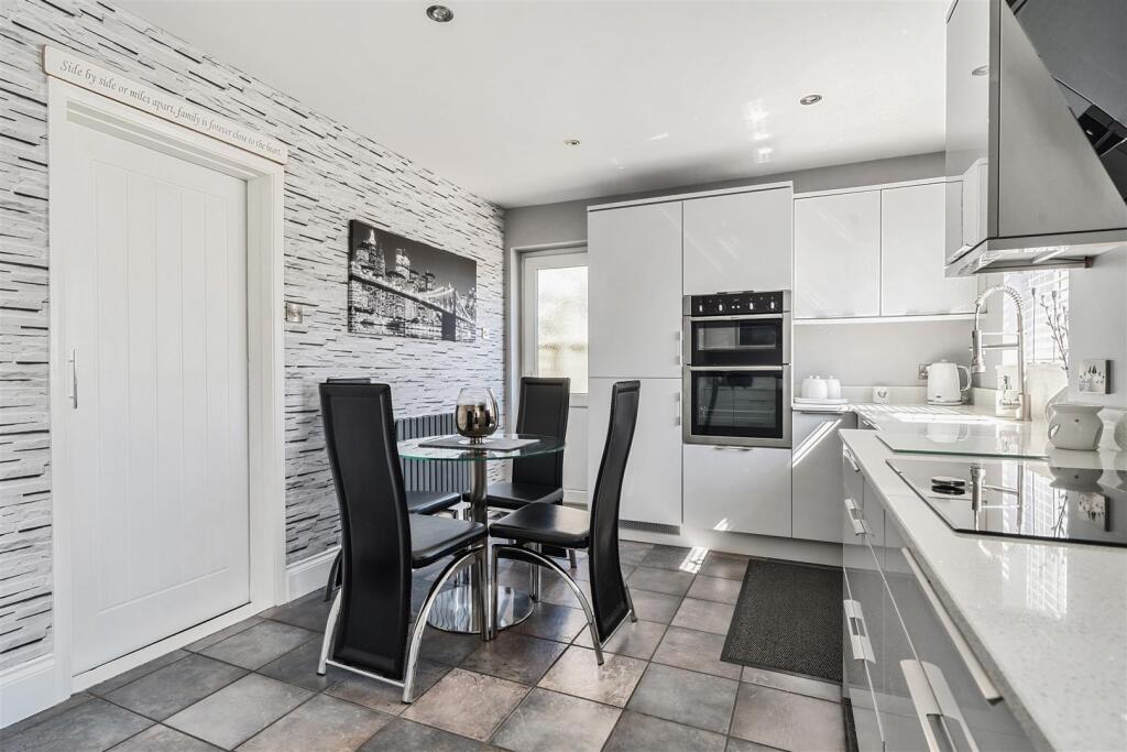 Endsleigh KitchenBreakfast.jpg