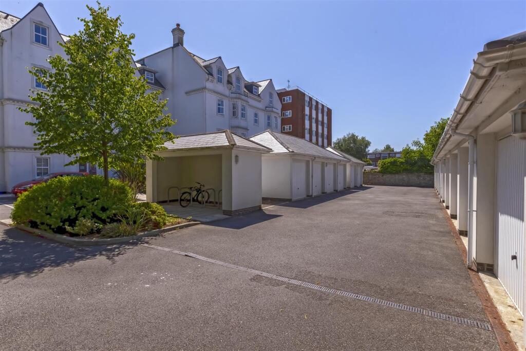 Langdale Mansions_27.jpg