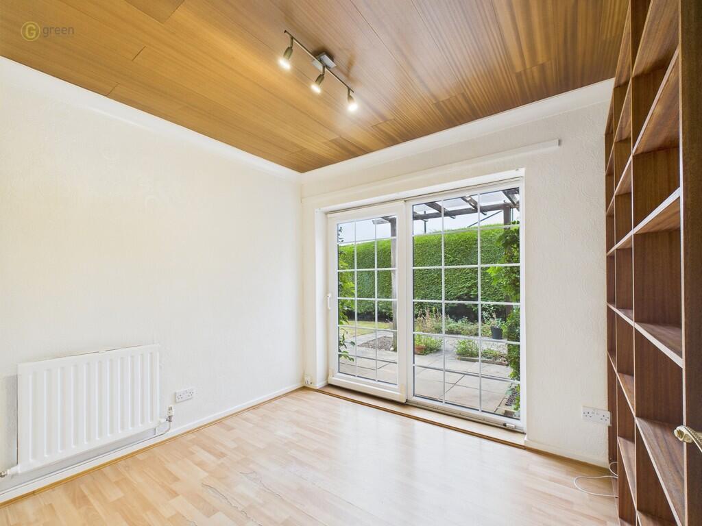 CAM03830G0-PR0202...