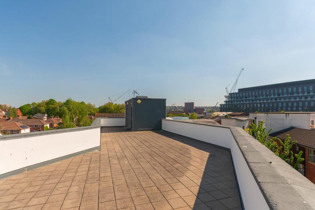 0C6SBV - Communal Roof Terrace B.jpg