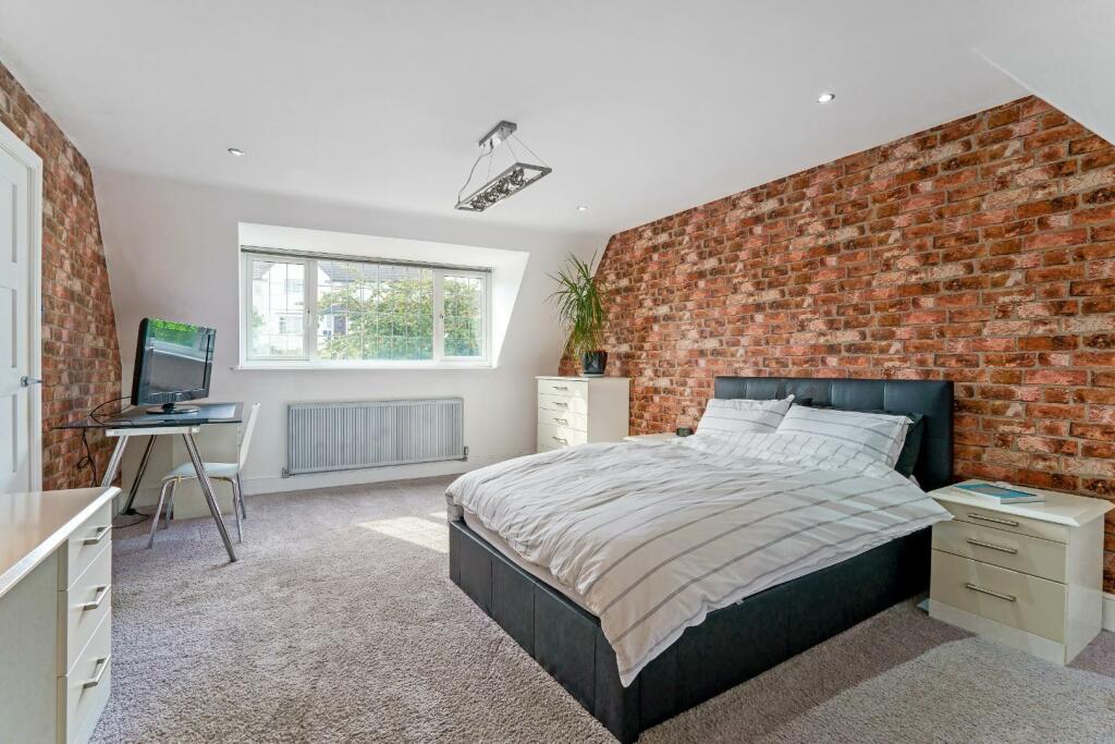 2 HILLWAY 324343  (14).jpg