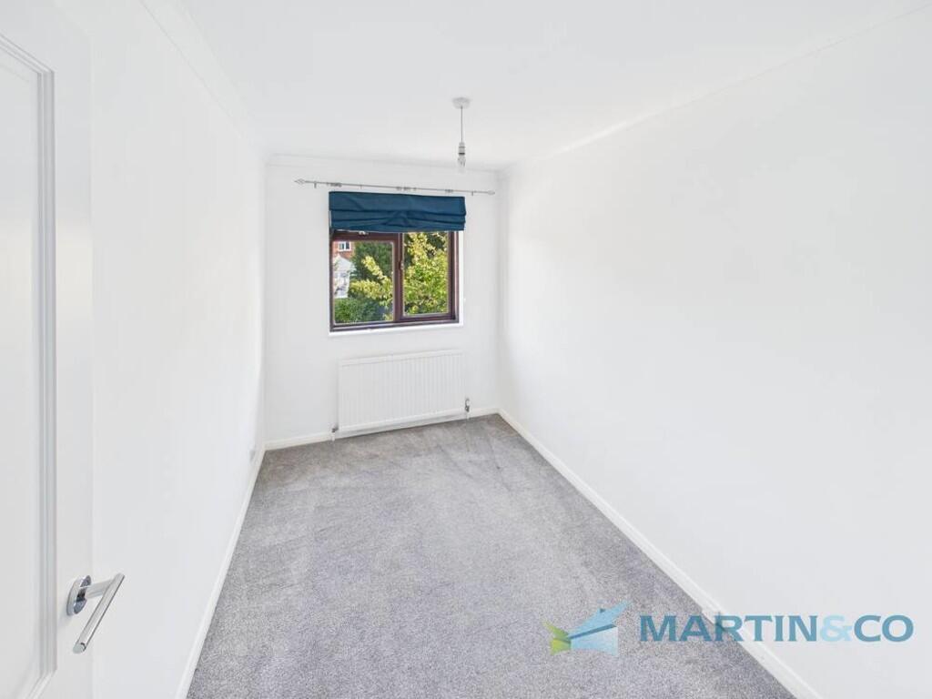 CAM02145G0-PR0077...