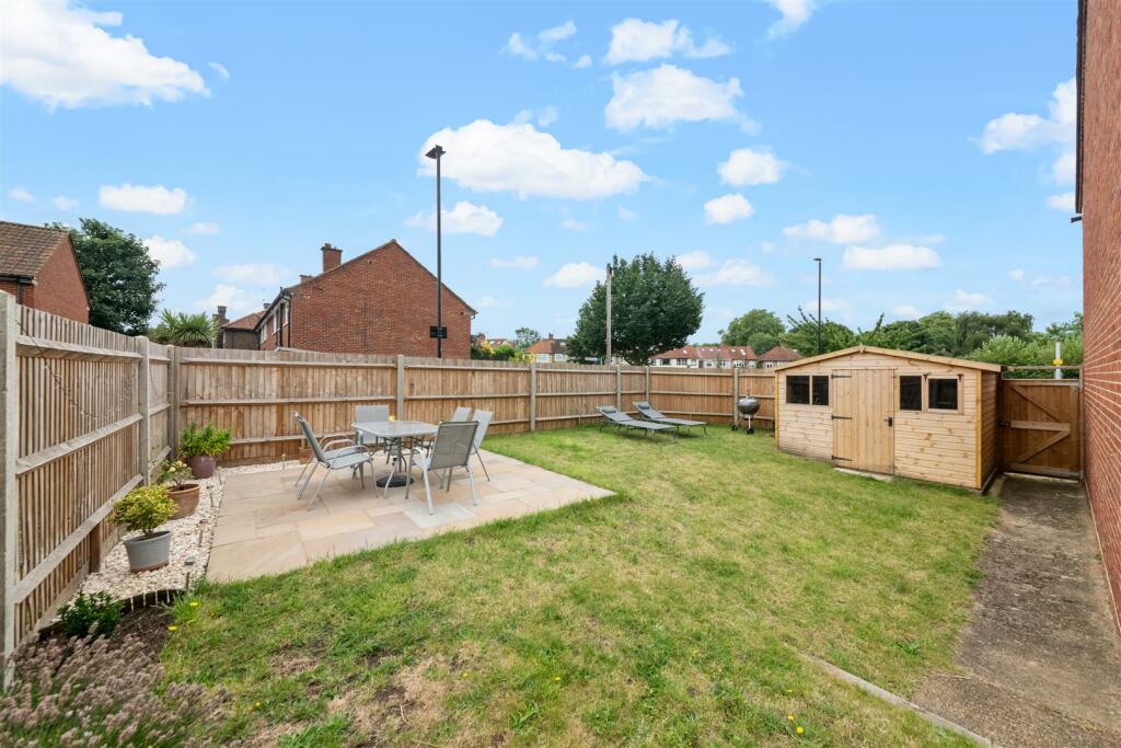garden1.jpg