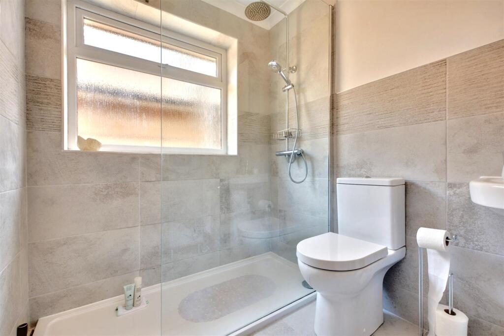 Shower Room.jpeg