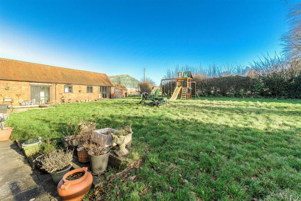 Cooperage Farm, Meriden