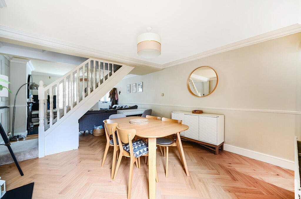 1299926-31-682f15...