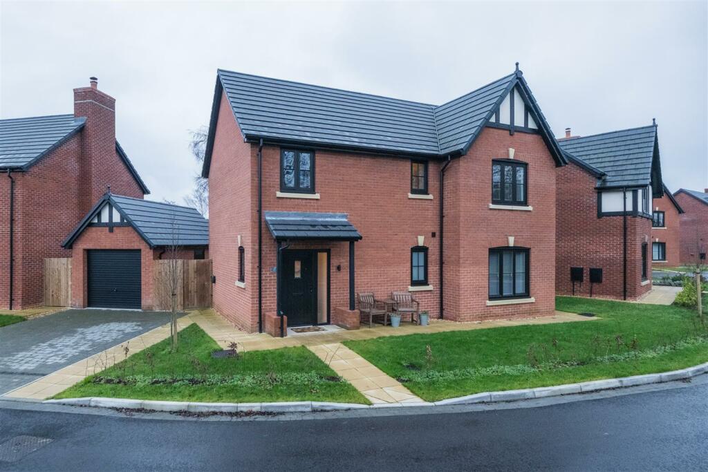 8 Mulberry Avenue-042.jpg