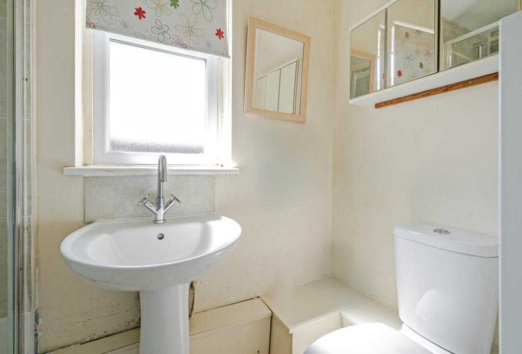 13-6819ec290286b-...