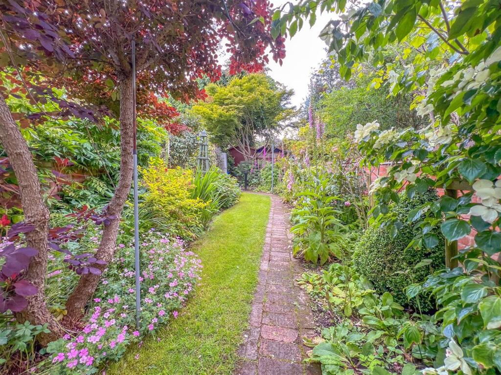 Manor Park Road - Image-22.jpg