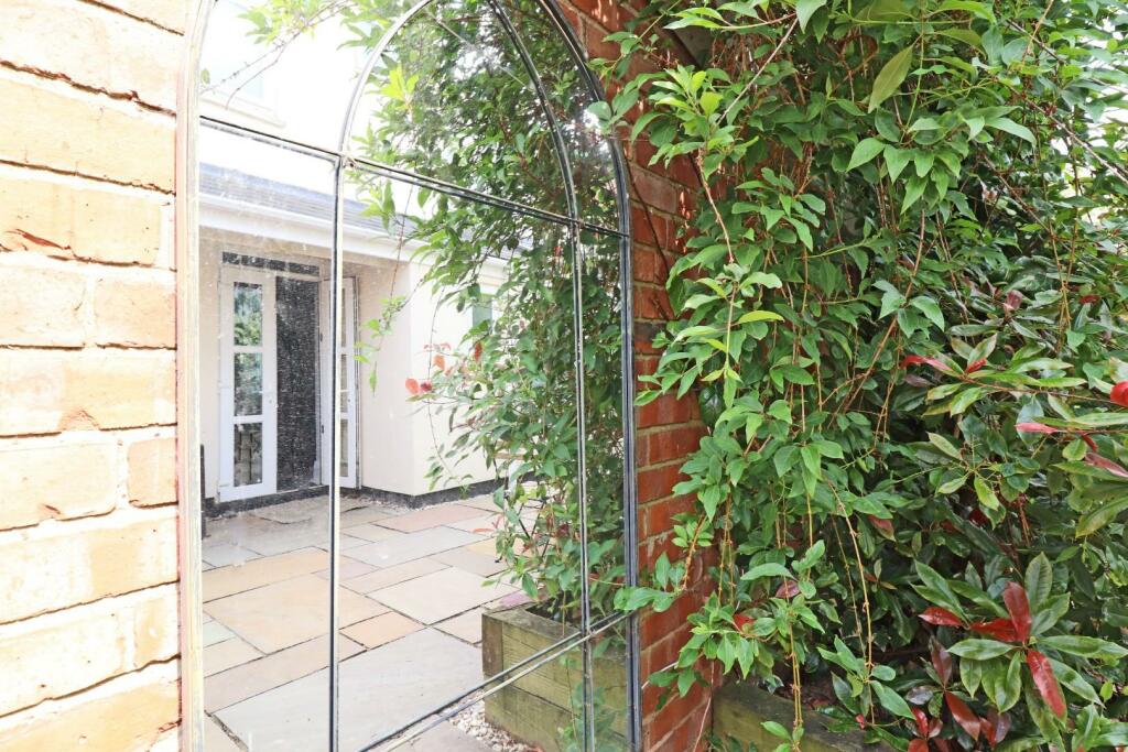 Courtyard (2).JPG