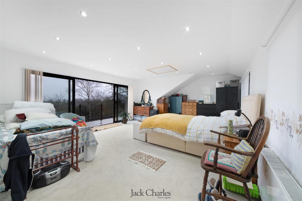 21 Greenacres-10.JPG