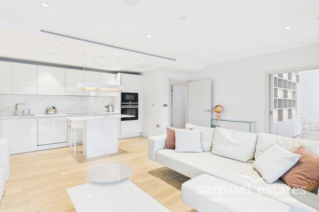 Living Area/Kitchen