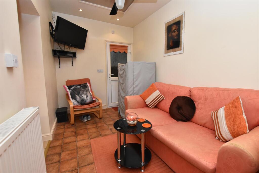 DSC_0548 - Copy (7).JPG