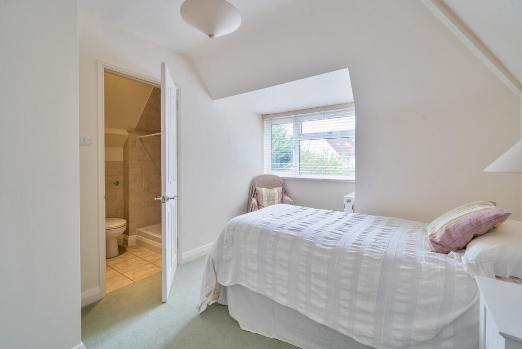 1356511-10-68cbfd...