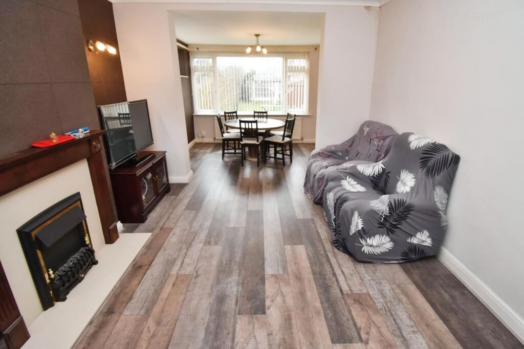 Living-dining room