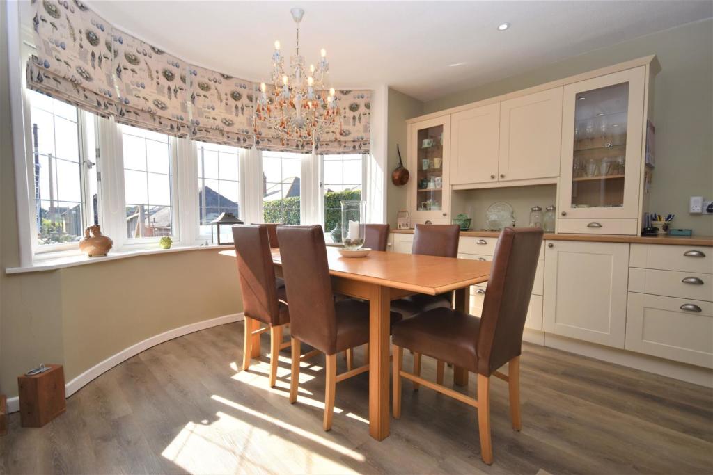 Dining area.JPG
