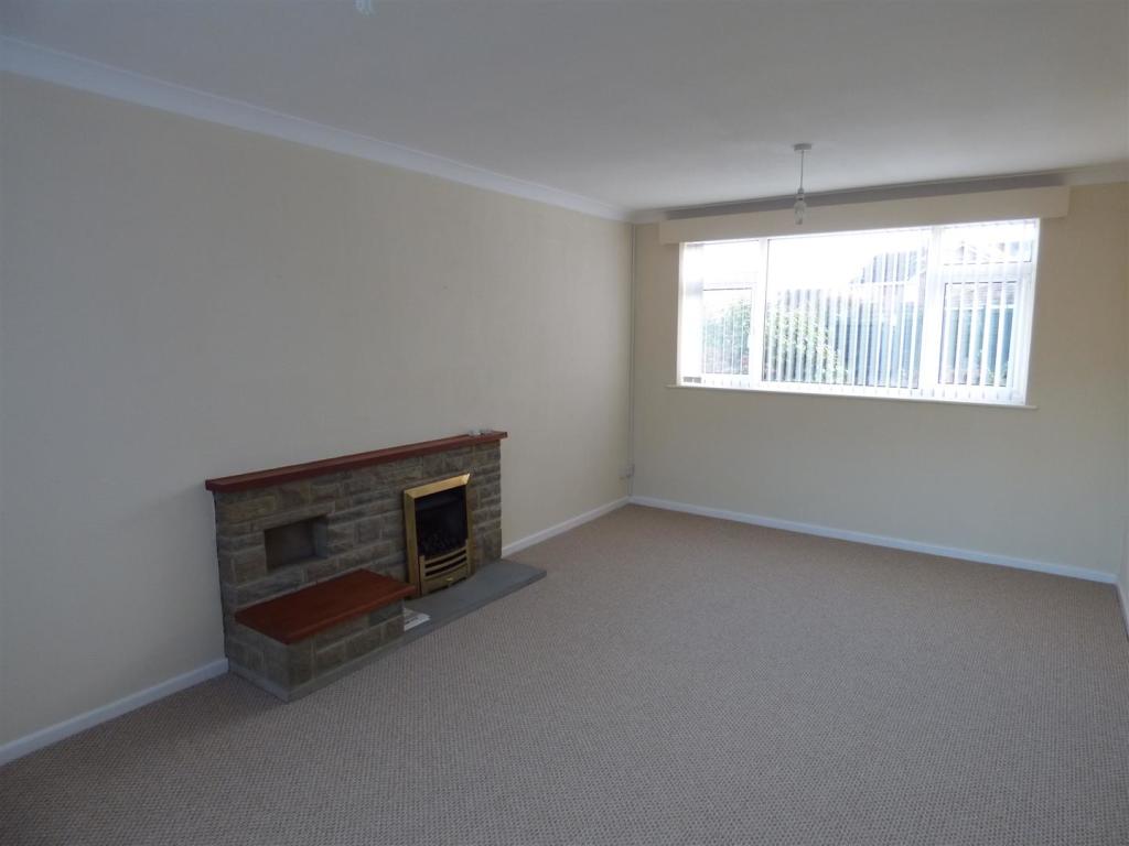 Living Room  .JPG
