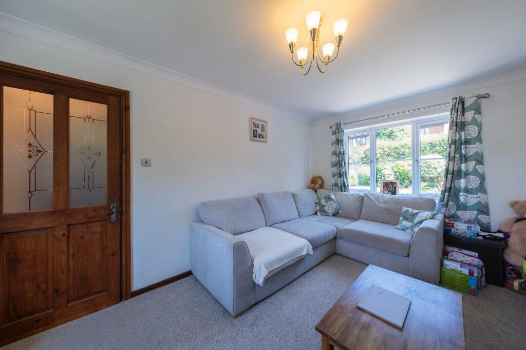 8 Ardens Meadow-006.JPG