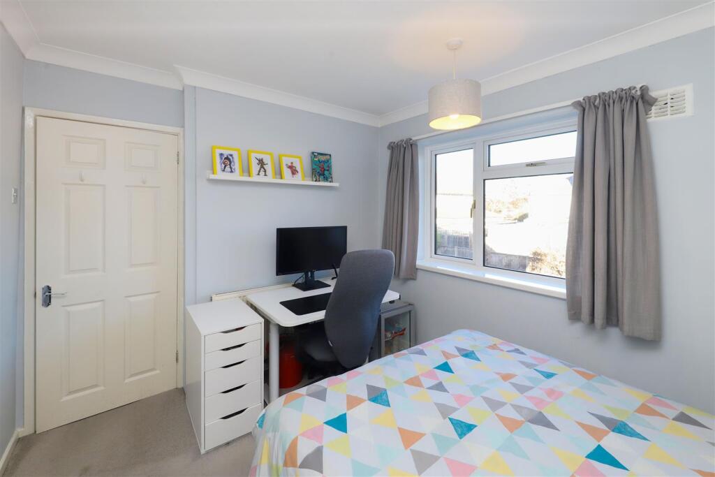 Second bedroom