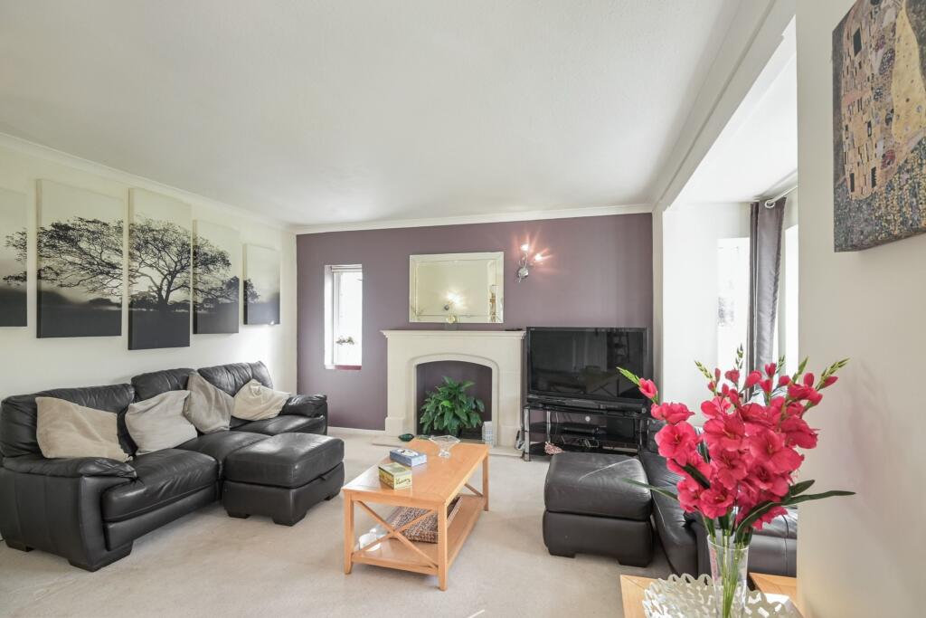 Chellows Gate, Chellows Lane, Crowhurst, Lingfield, Surrey RH7 6LU