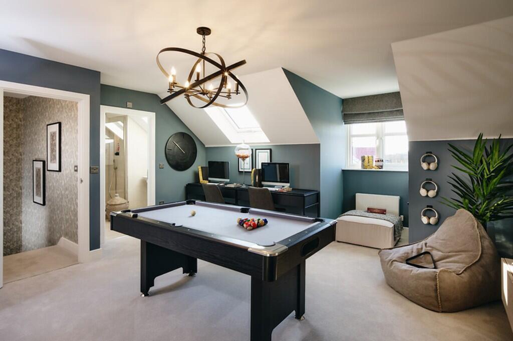 Bedroom 5/Games Room