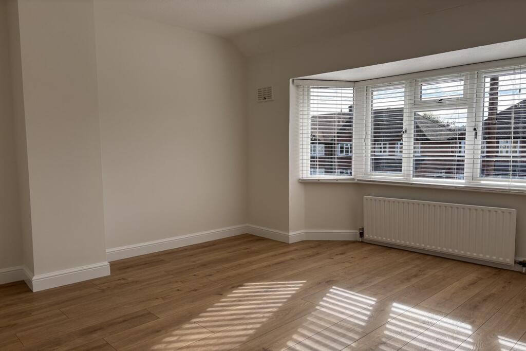 Master bedroom (Main