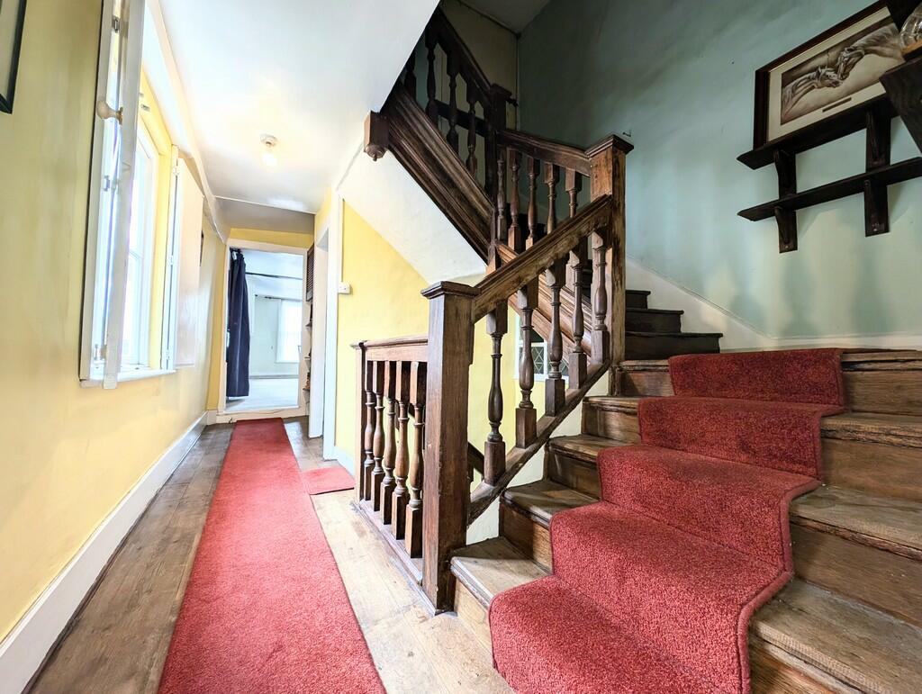 Landing with stai...