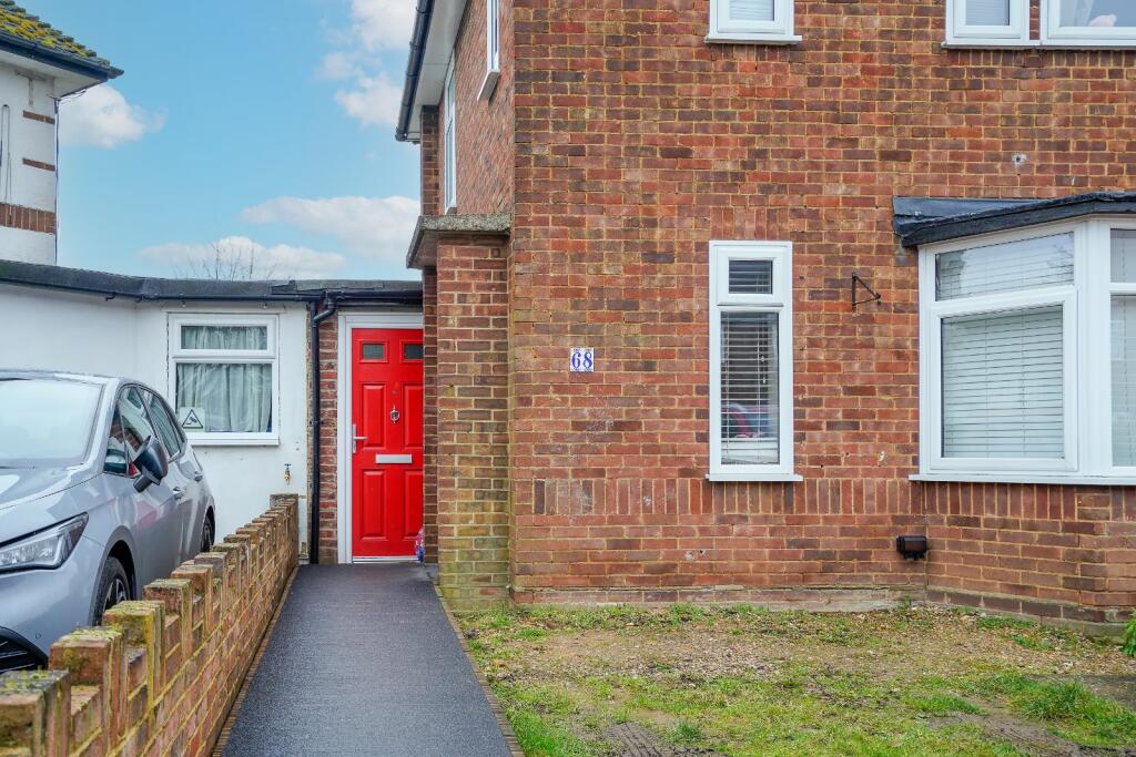 Clarke Way, Watford, Hertfordshire, WD25