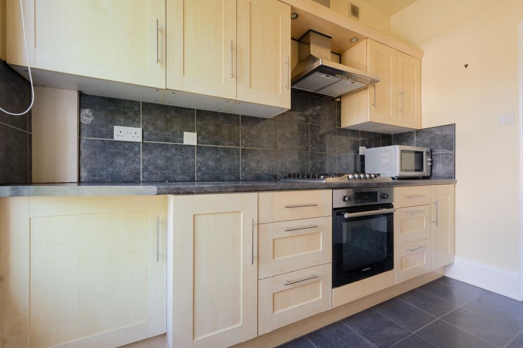 KITCHENS AND RECEPTION ROOMS