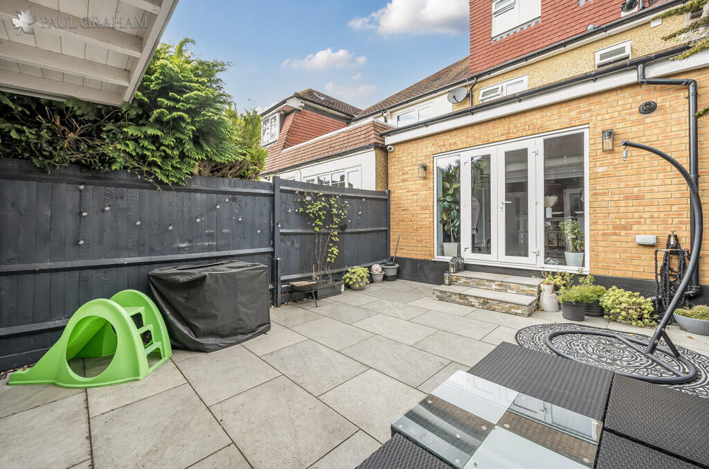 13f95f4c-8f5c-4ee...