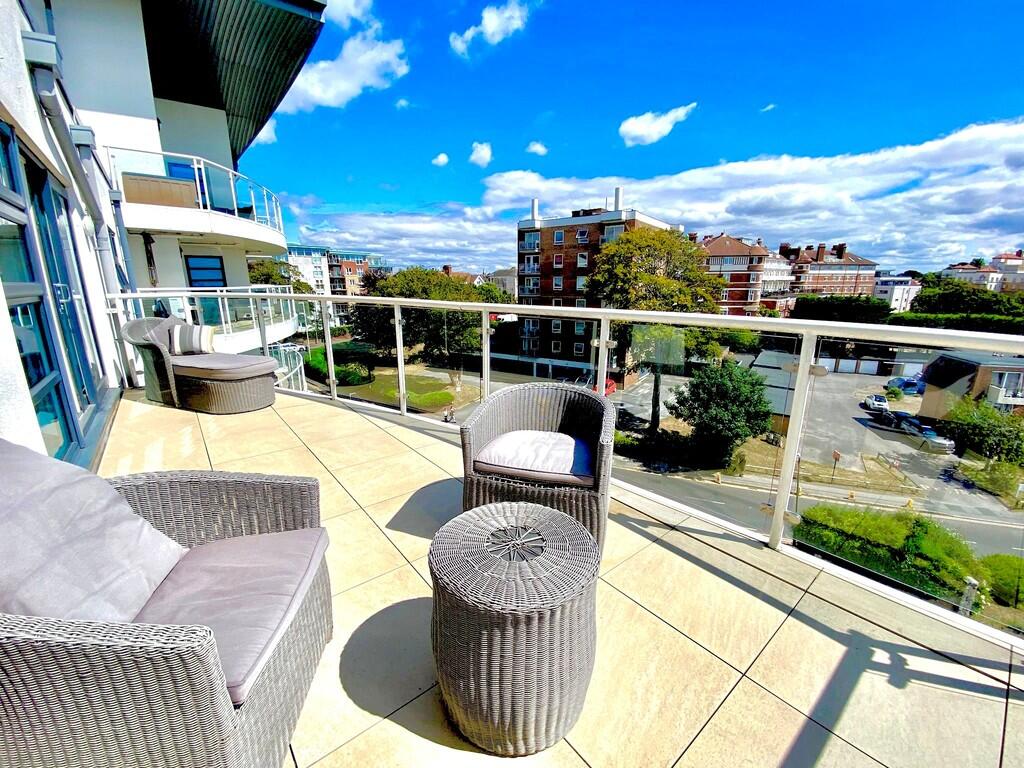 Balcony 4