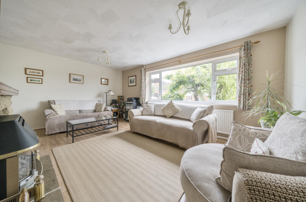 1303458-10-683ed8...