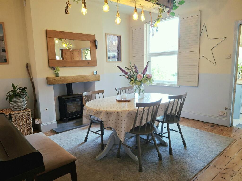 44 Chandos - Dining Room.jpg
