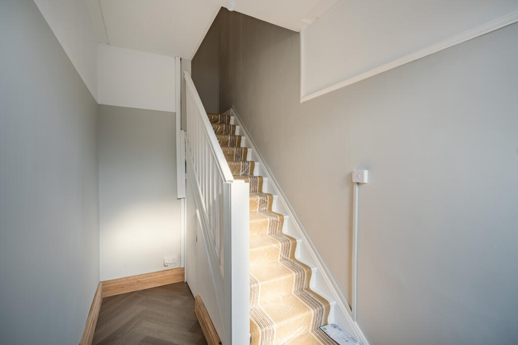 Melon-Media-8 T202506121213.jpg