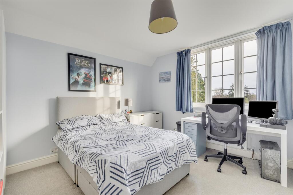 Pixmore Way 88-8.jpg