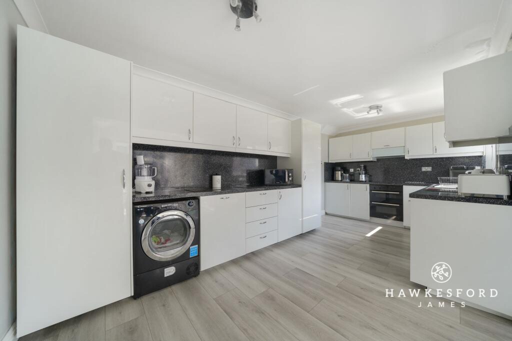 Hall Close, Sittingbourne - Kitchen