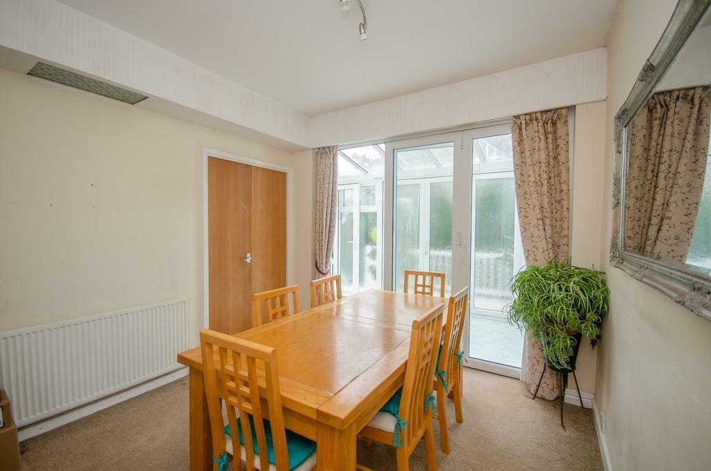 Dining area.jpg