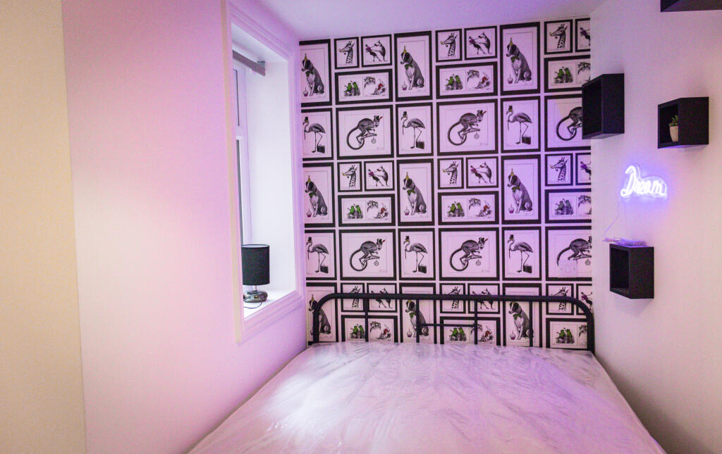 Flat 4 - Bank Street - Bedroom.jpg